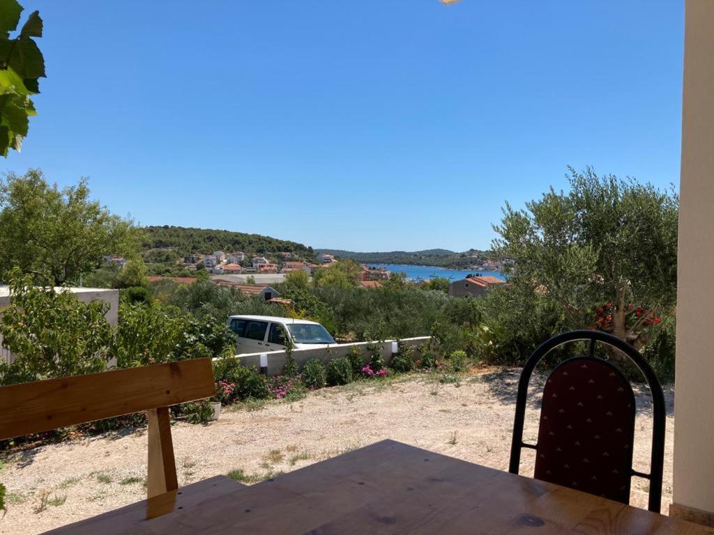 4 Bedroom Apartment In Tisno Luaran gambar
