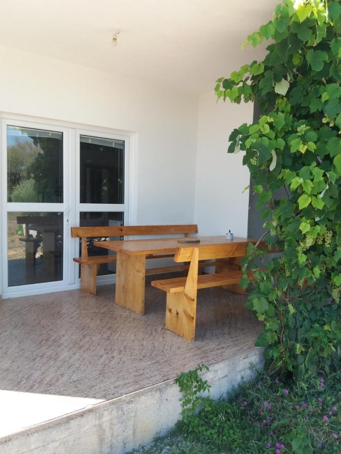 4 Bedroom Apartment In Tisno Luaran gambar